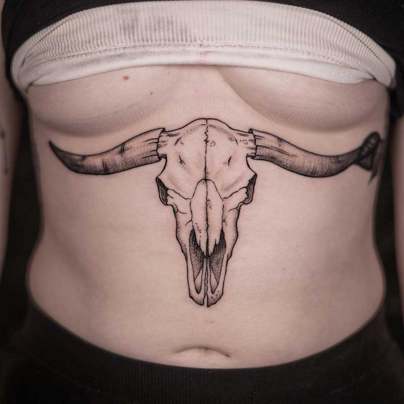 bull-skull-sternum-tattoo-2