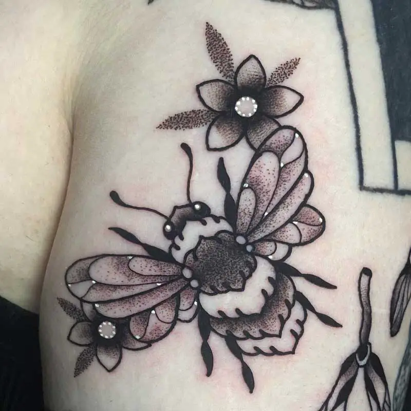 bumble-bee-tattoo-flash-2