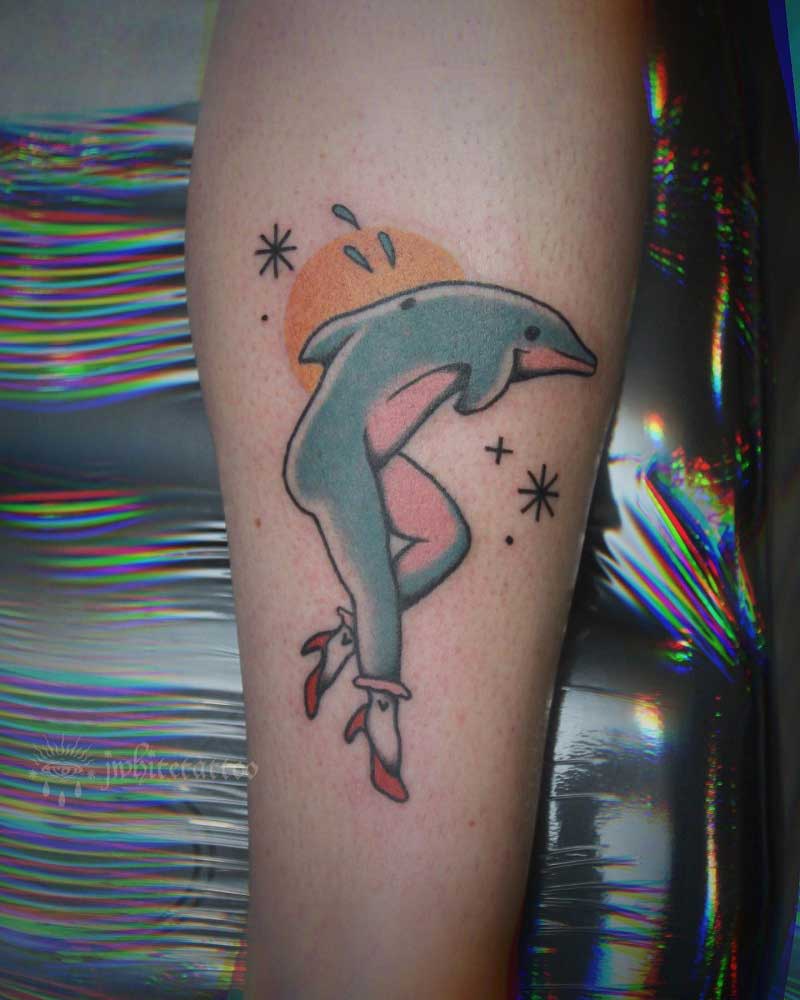 cartoon-dolphin-tattoo-2