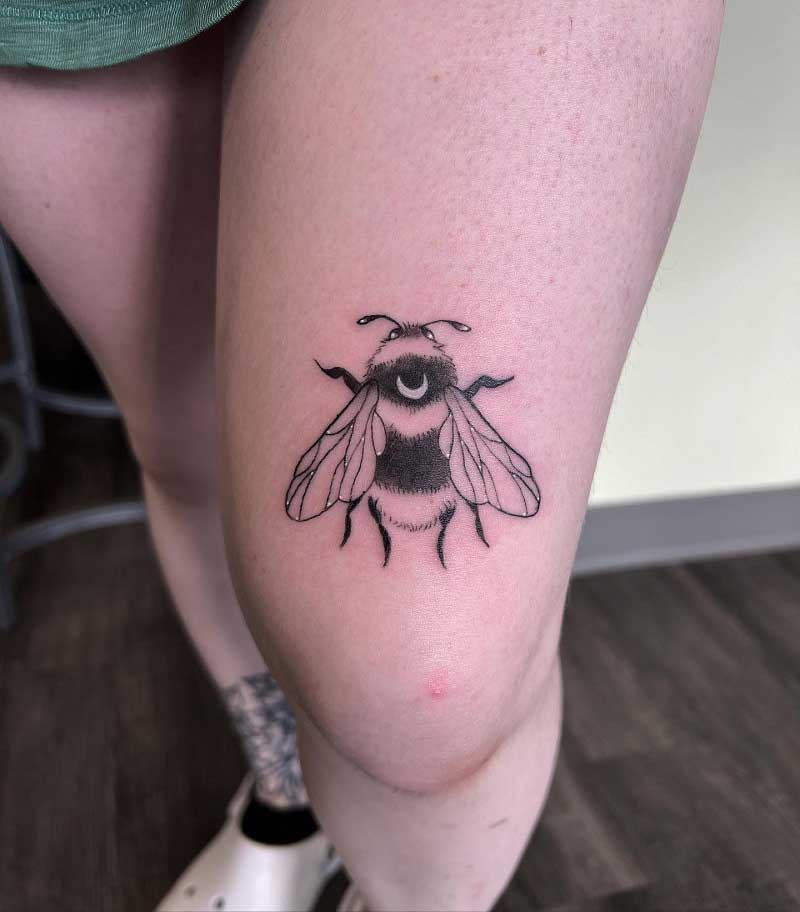 chubby-bumble-bee-tattoo-3