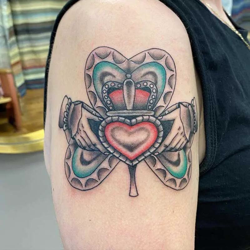 claddagh-shamrock-tattoo-2