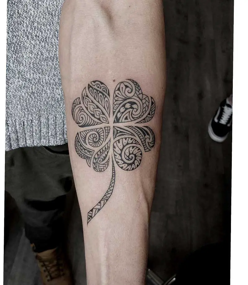 delicate-shamrock-tattoo-3