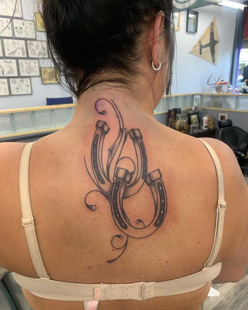 double-horseshoe-tattoo-3