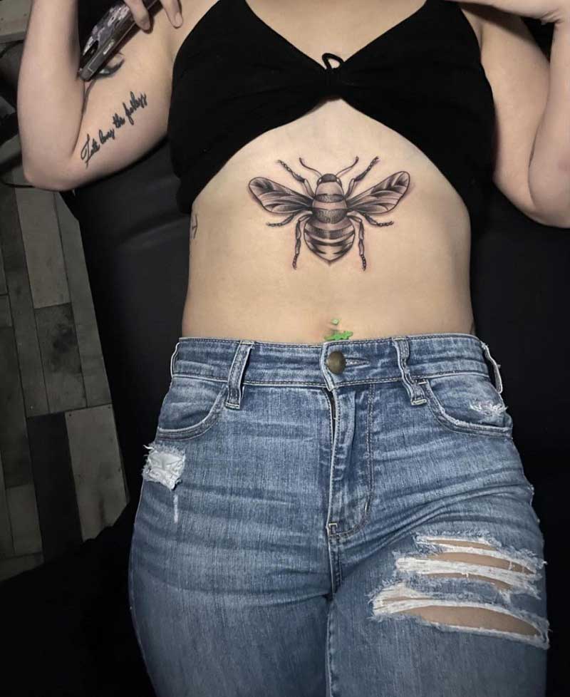 fat-queen-bee-tattoo-2
