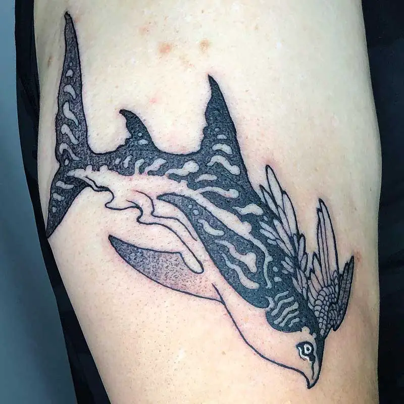 flying-whale-tattoo-2