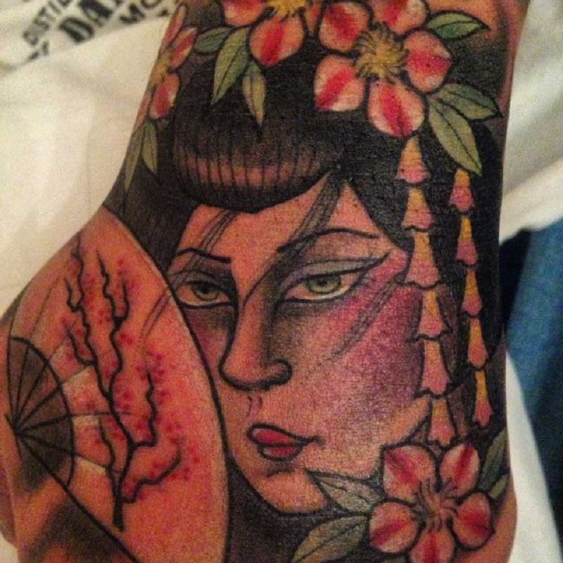 geisha-hand-tattoo-3