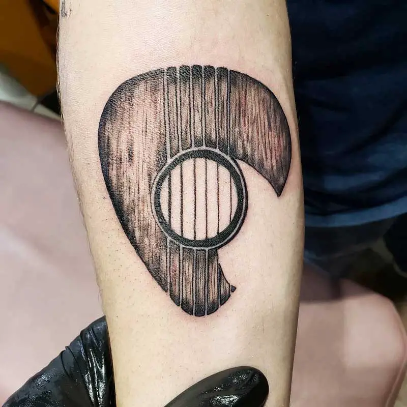 guitar-pick-tattoo-3