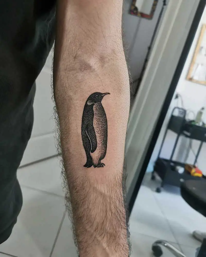 happy-feet-penguin-tattoo-2