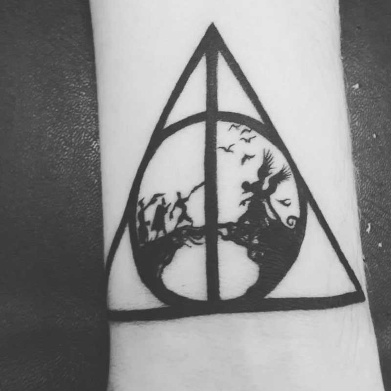 harry-potter-deathly-hallows-tattoo-1