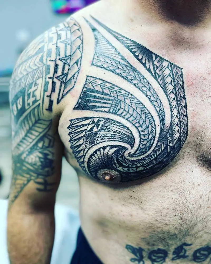 hawaiian-chest-tattoo-1