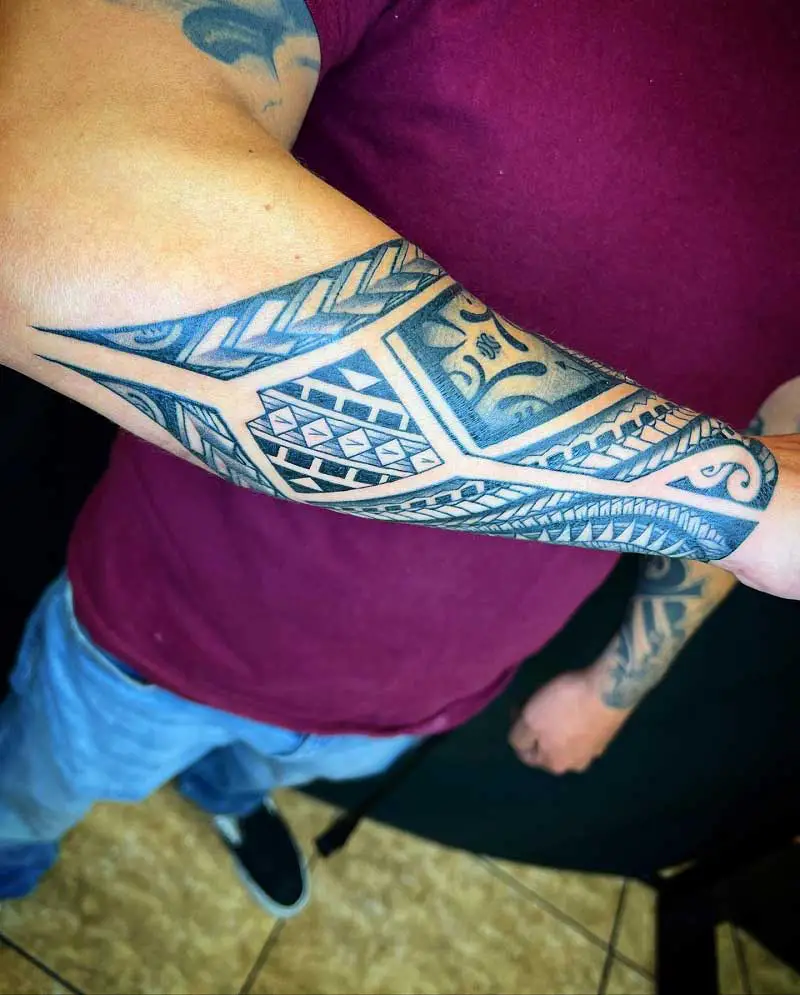 hawaiian-hand-tattoos-3