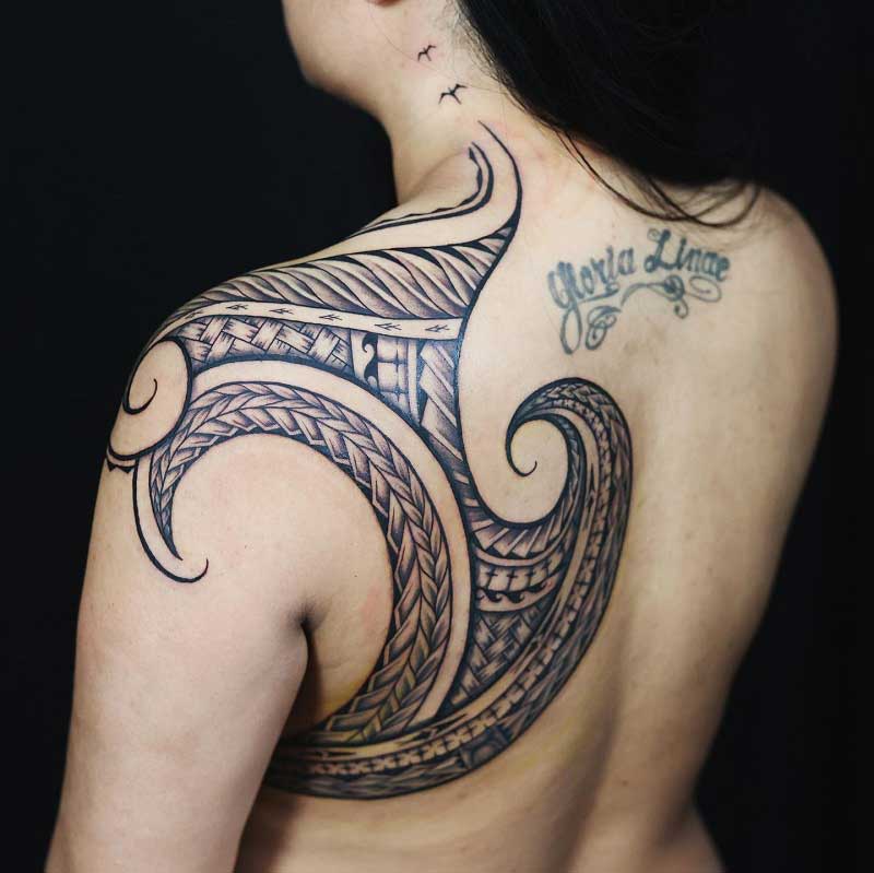 hawaiian-polynesian-stingray-tattoo-3