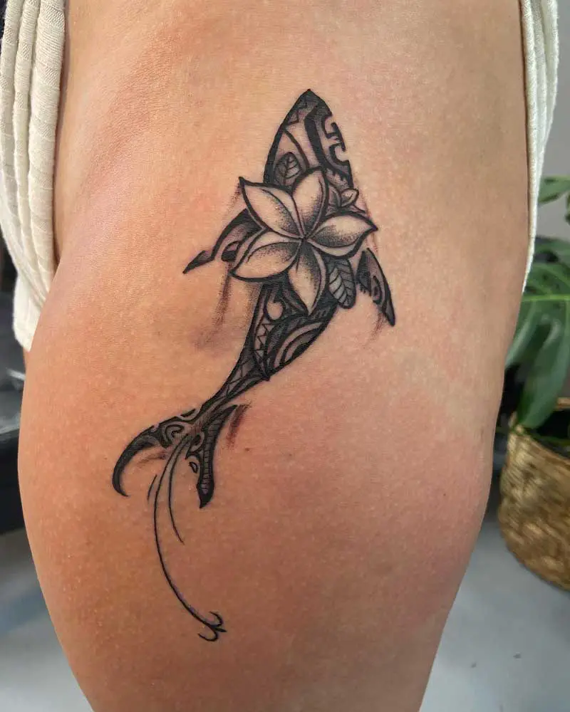 hawaiian-shark-tooth-tattoo-3