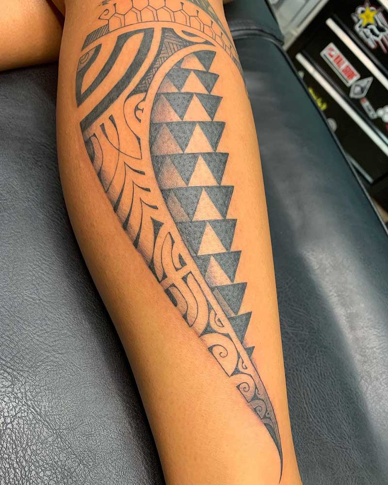 hawaiian-triangle-tattoo-2