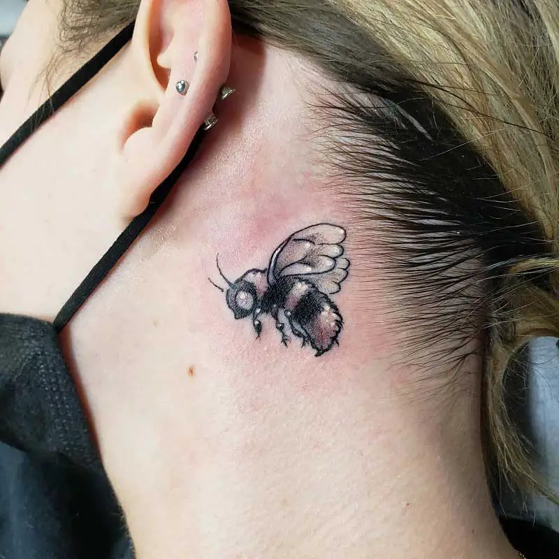 honey-bee-neck-tattoo-2