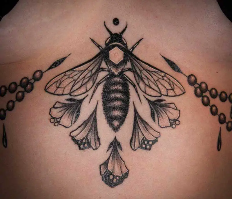 honey-bee-sternum-tattoo-3