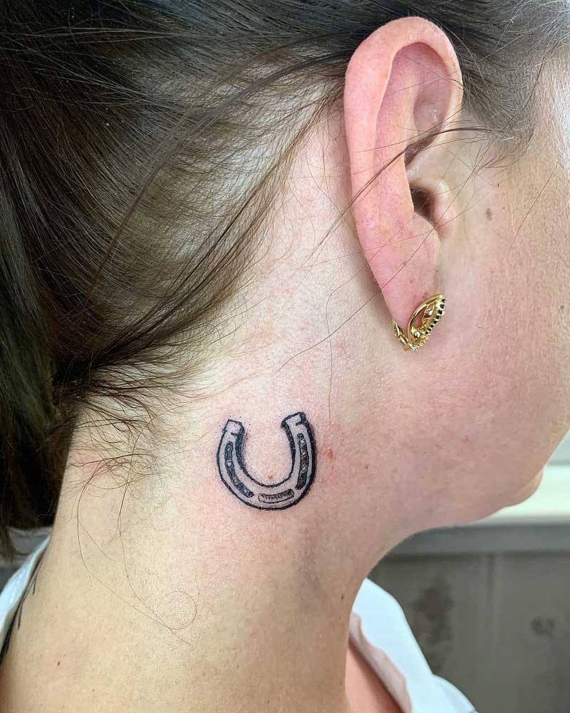 horseshoe-tattoo-design-1