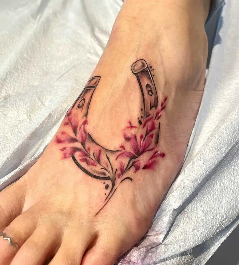 horseshoe tattoo on foot
