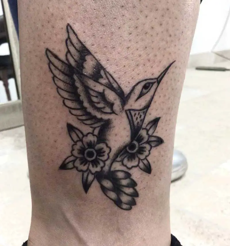 humming-bird-traditional-tattoo-3