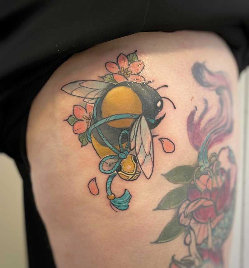 japanese-bumble-bee-tattoo-3