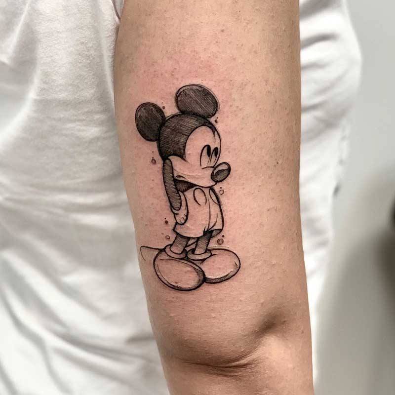 mickey-mouse-cartoon-tattoo--1