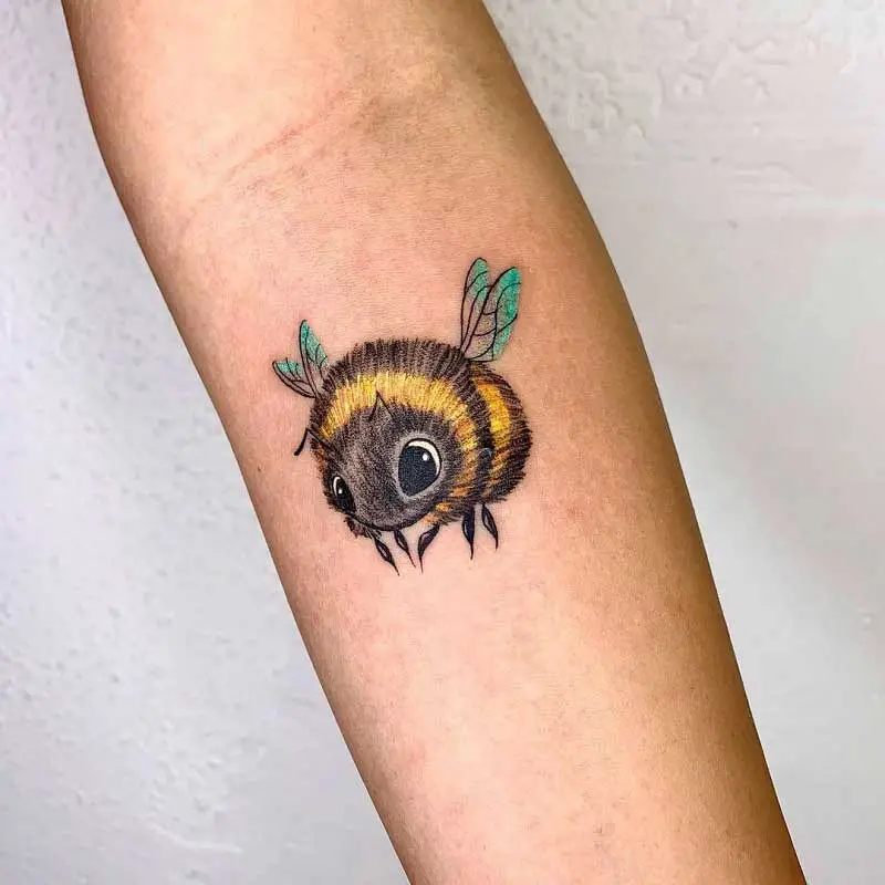 minimalist-bumble-bee-tattoo-2