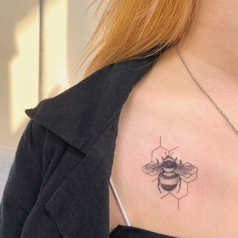 minimalist-honey-bee-tattoo-1