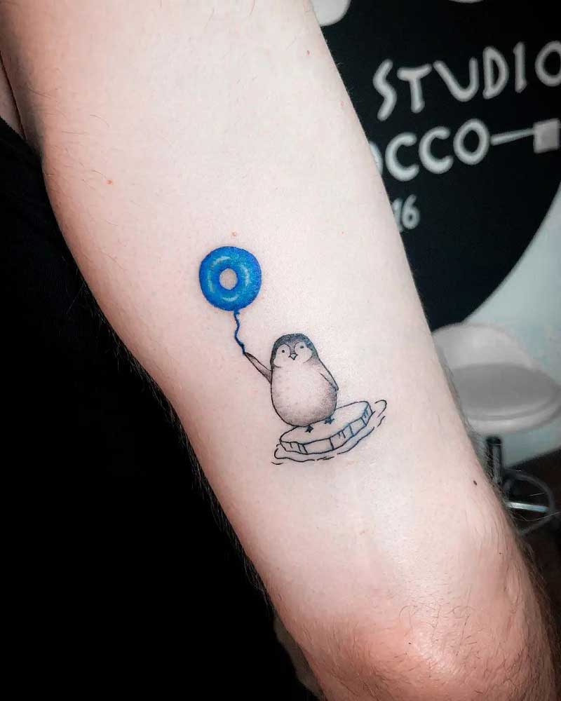 minimalist-penguin-tattoo-3