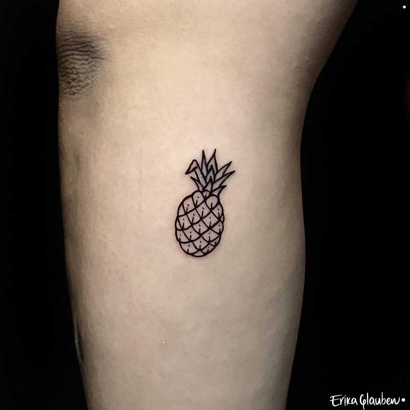 minimalist-pineapple-tattoo-3