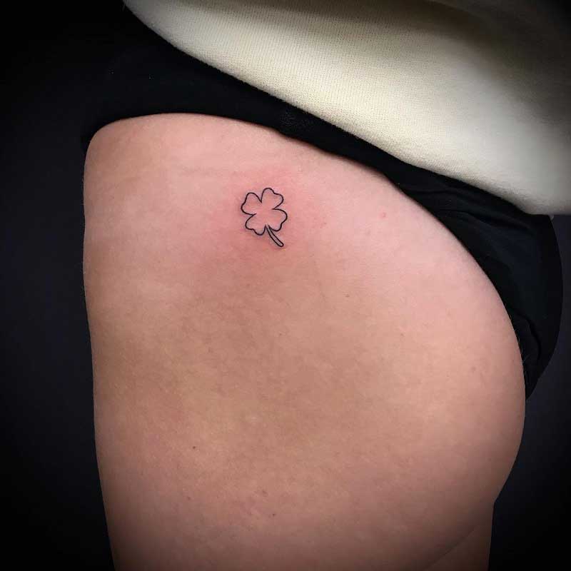 minimalist-shamrock-tattoo-1