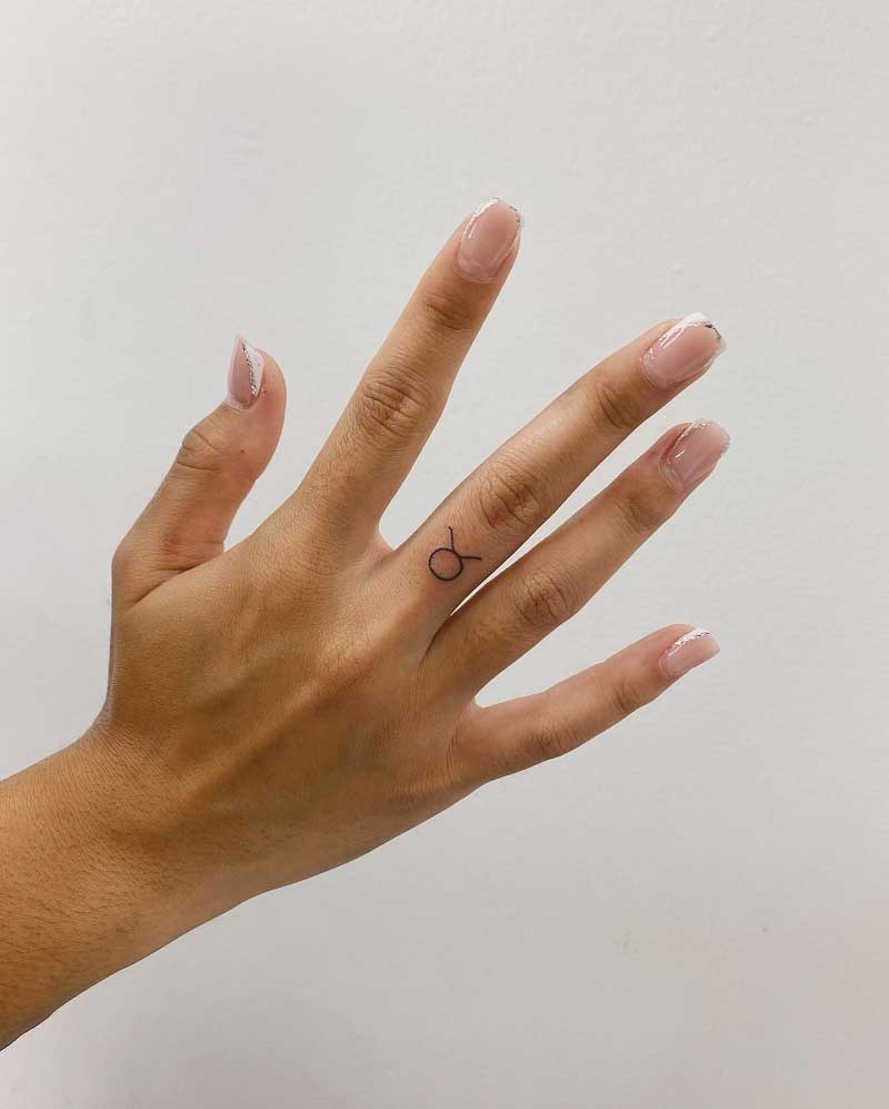 minimalist-taurus-tattoo-1
