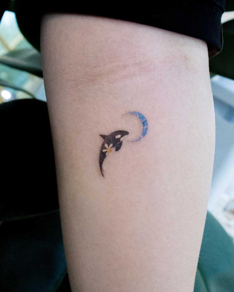 minimalist-whale-tattoo-1