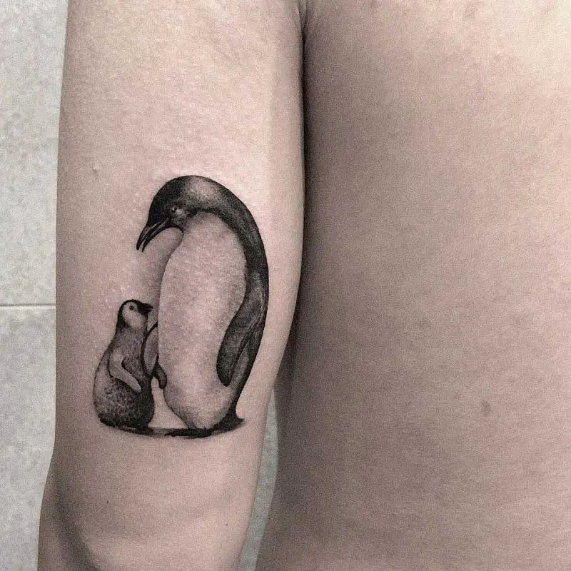 mother-daughter-penguin-tattoo-3