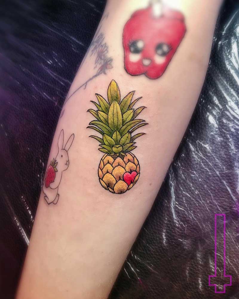 new-school-pineapple-tattoo-3