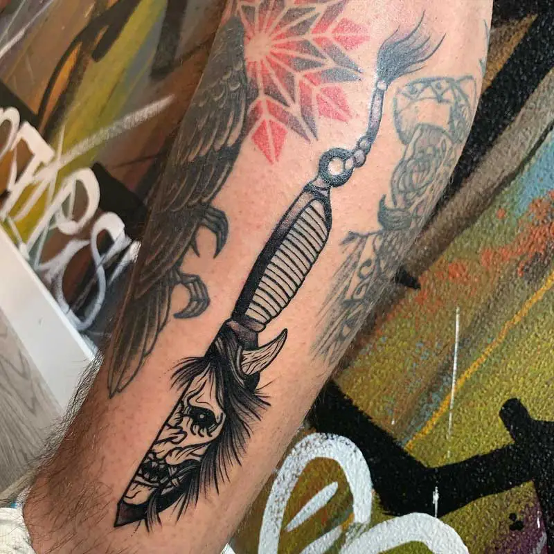 old-school-dagger-tattoo-2