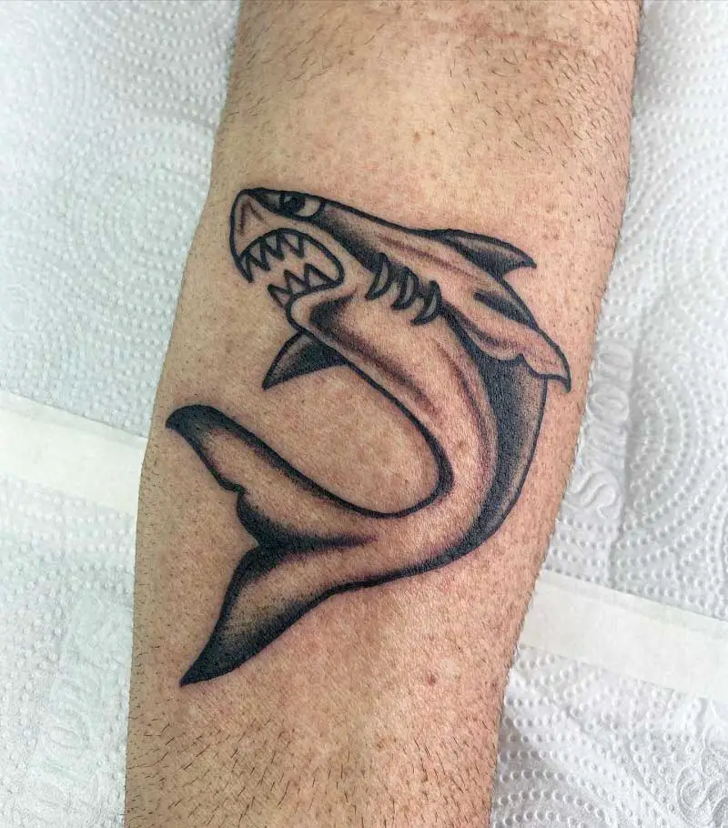 old-school-shark-tattoo-3