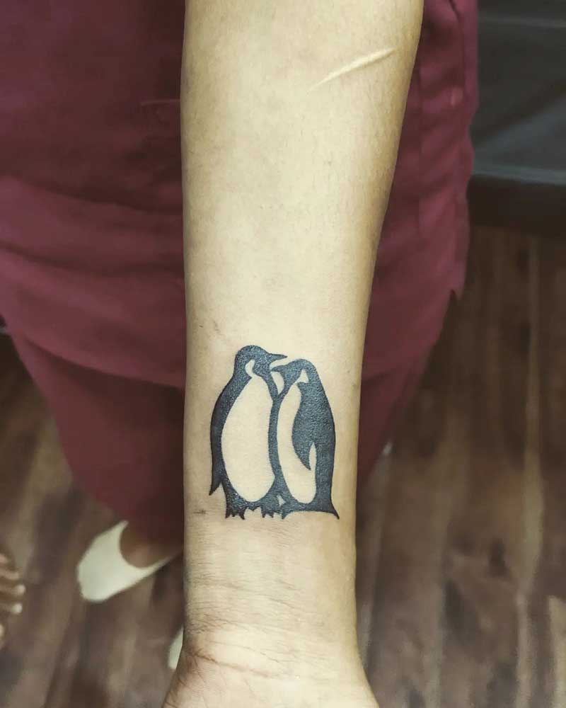 penguin-wrist-tattoo-3