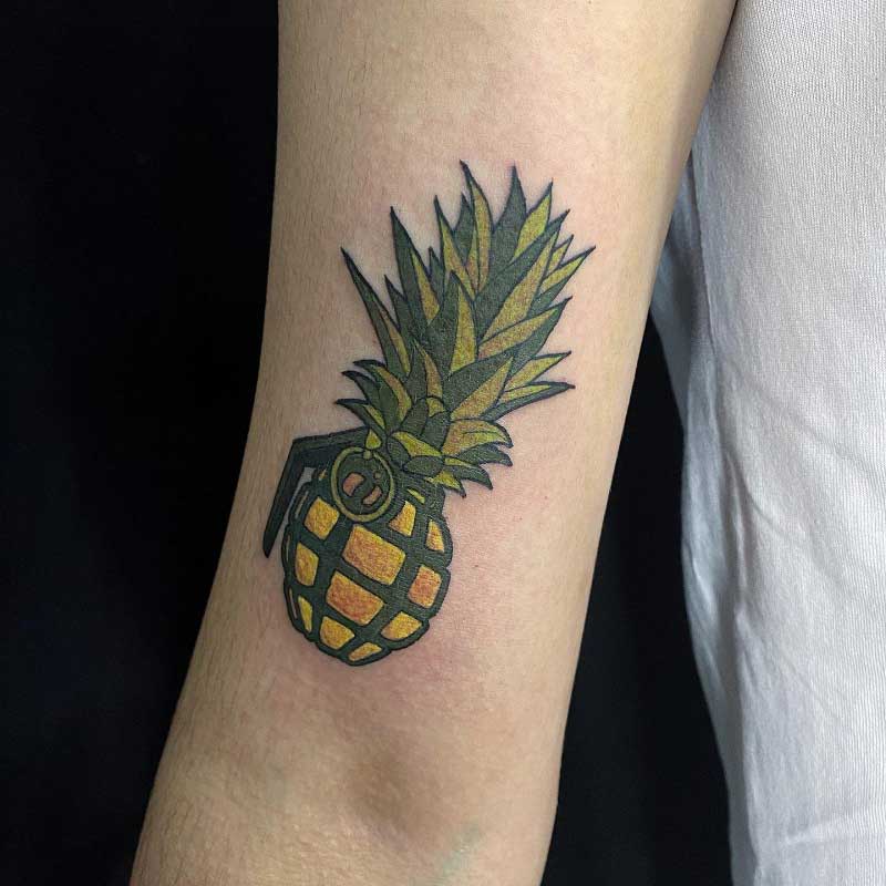 pineapple-hand-grenade-tattoo-1