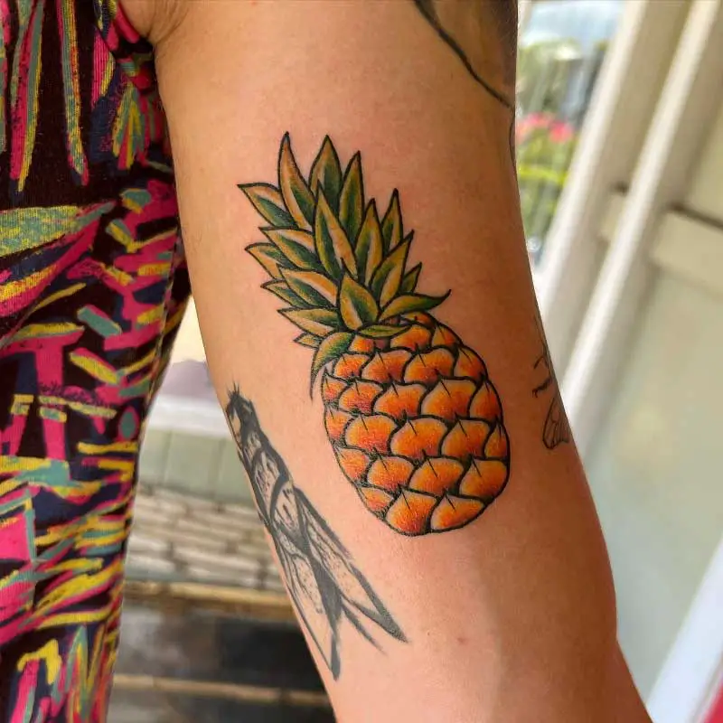 pineapple-sleeve-tattoo-2