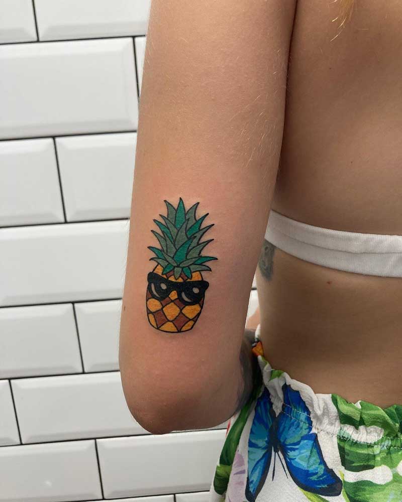 pineapple-wearing-sunglasses-tattoo-3
