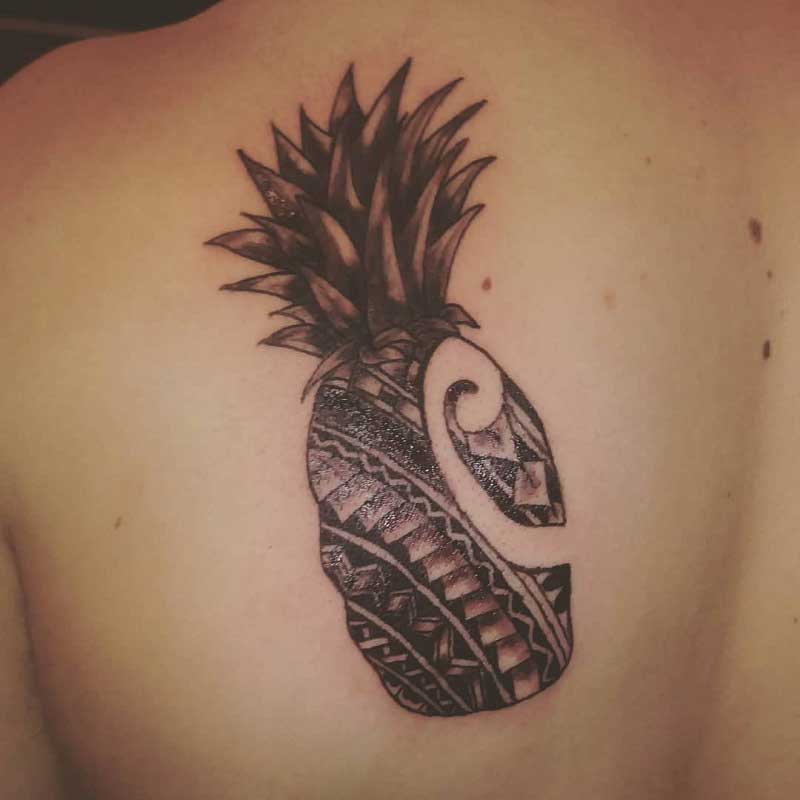 polynesian-pineapple-tattoo-2