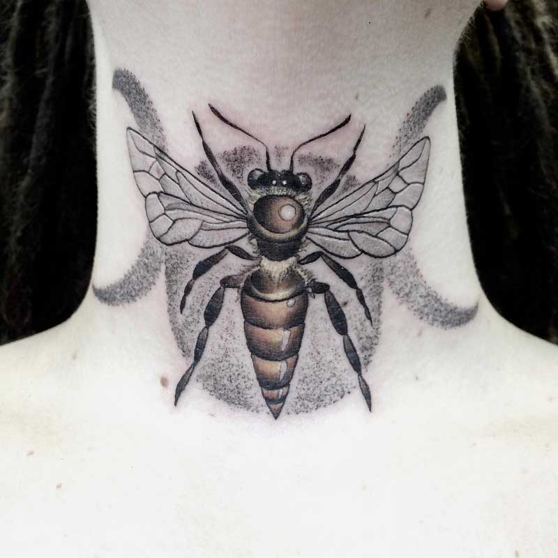 queen-bee-neck-tattoo--4