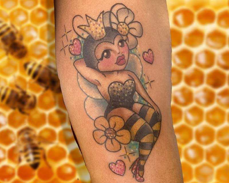 queen-bee-pinup-tattoo-1