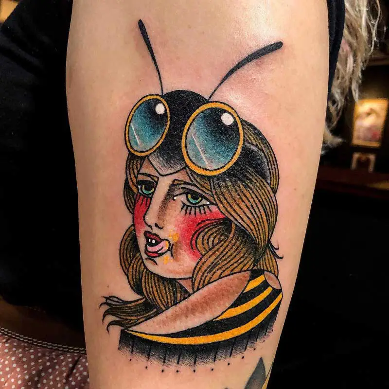 queen-bee-pinup-tattoo-5