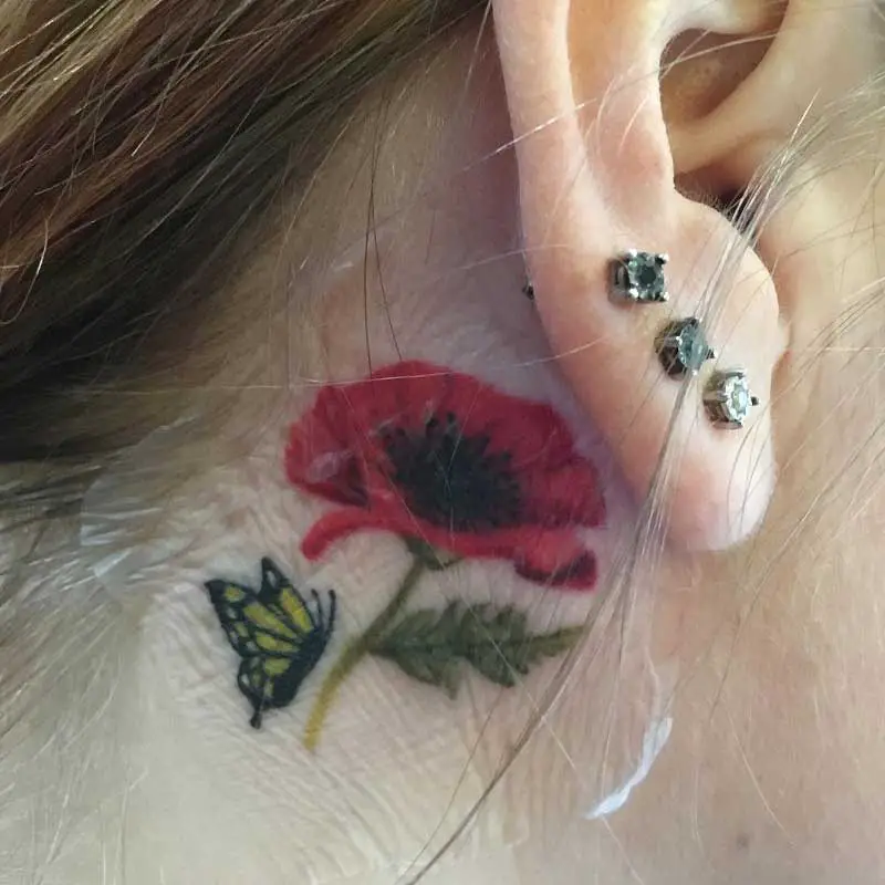 queen-bee-tattoo-behind-ear-1