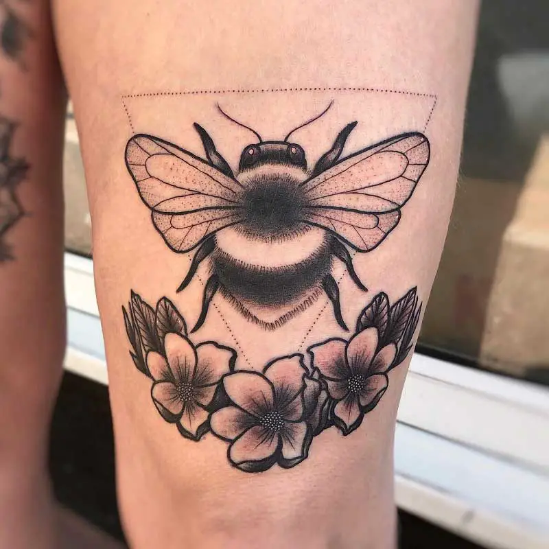 queen-bumble-bee-tattoo-1