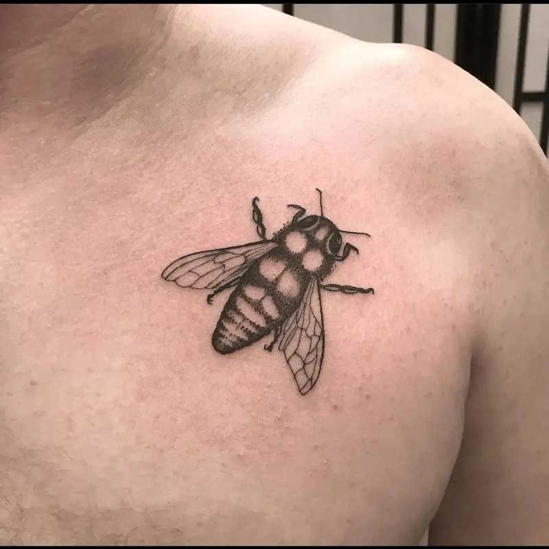 queen-honey-bee-tattoo-1