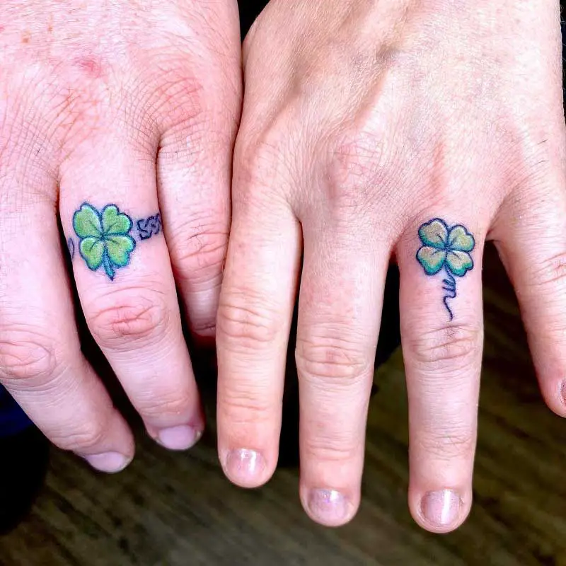 shamrock-finger-tattoo-1