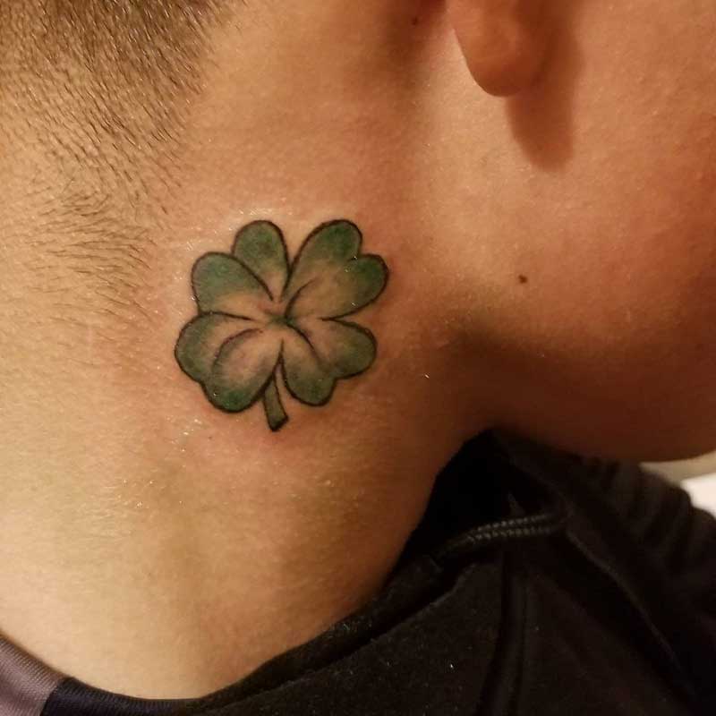 shamrock-neck-tattoo-2