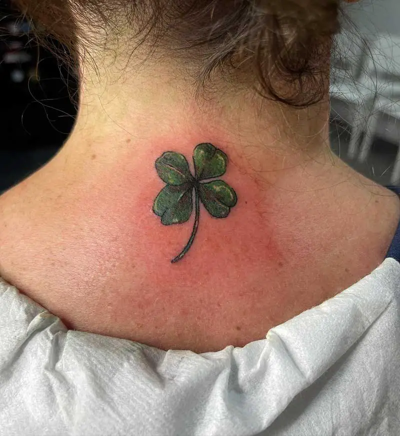 shamrock-neck-tattoo-3